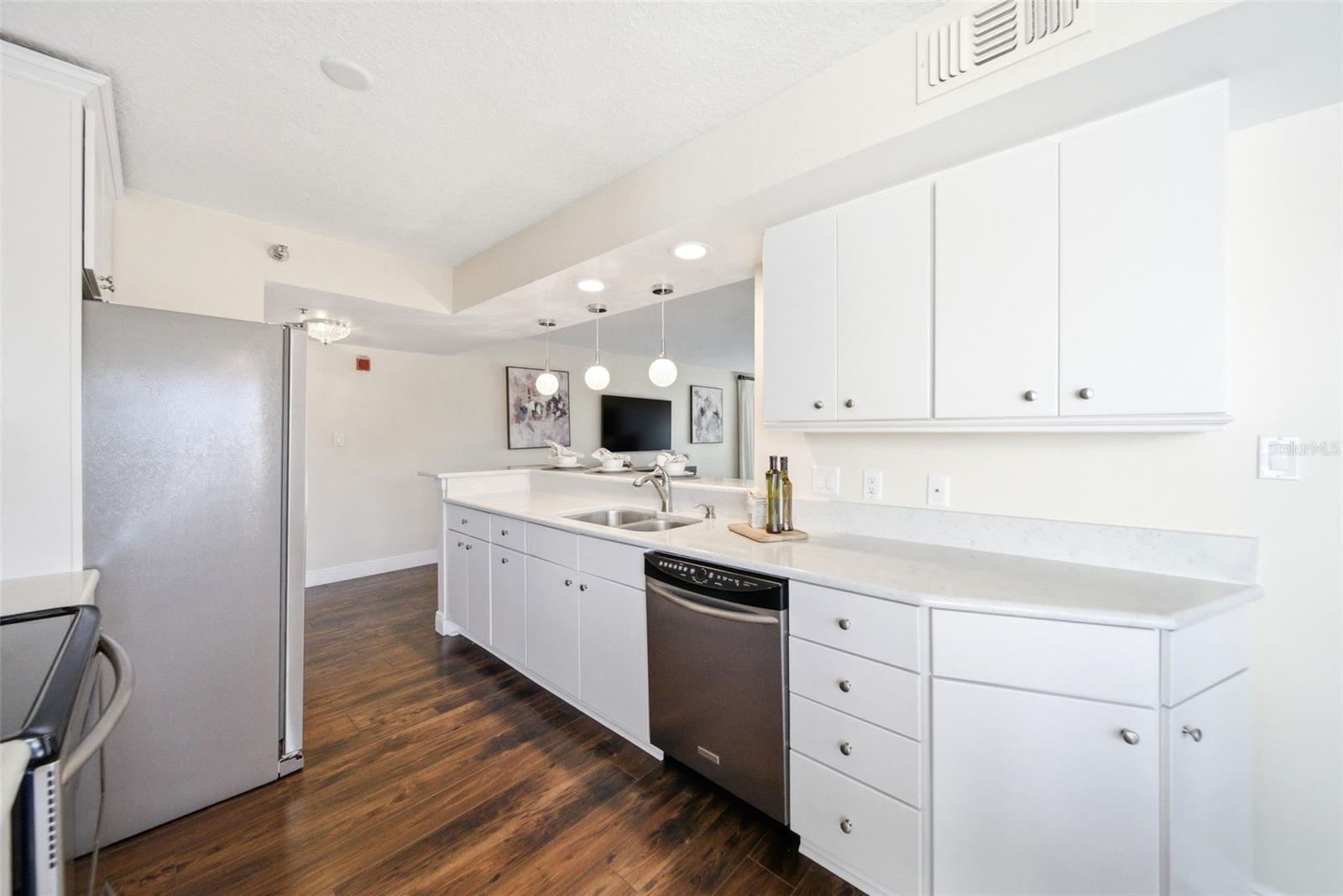 204 QUAYSIDE CIR #504