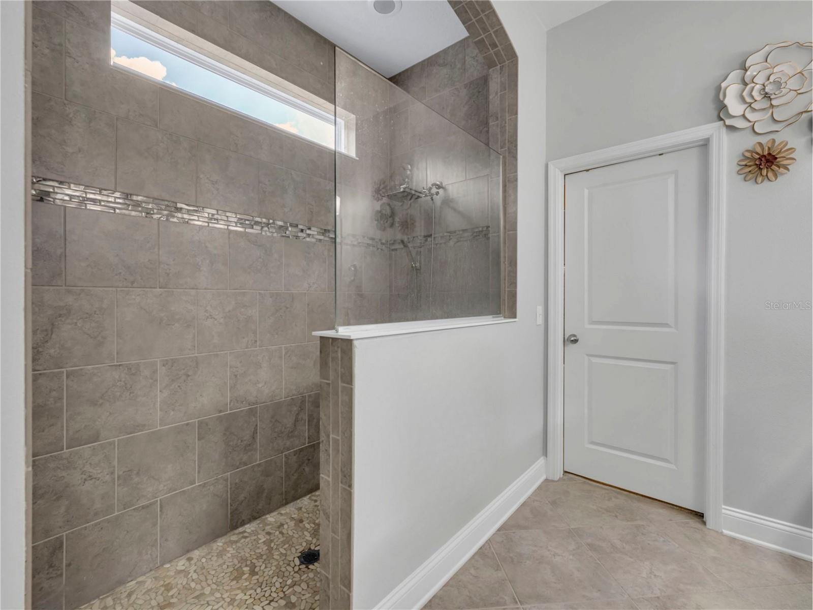 17146 GATHERING PLACE CIR