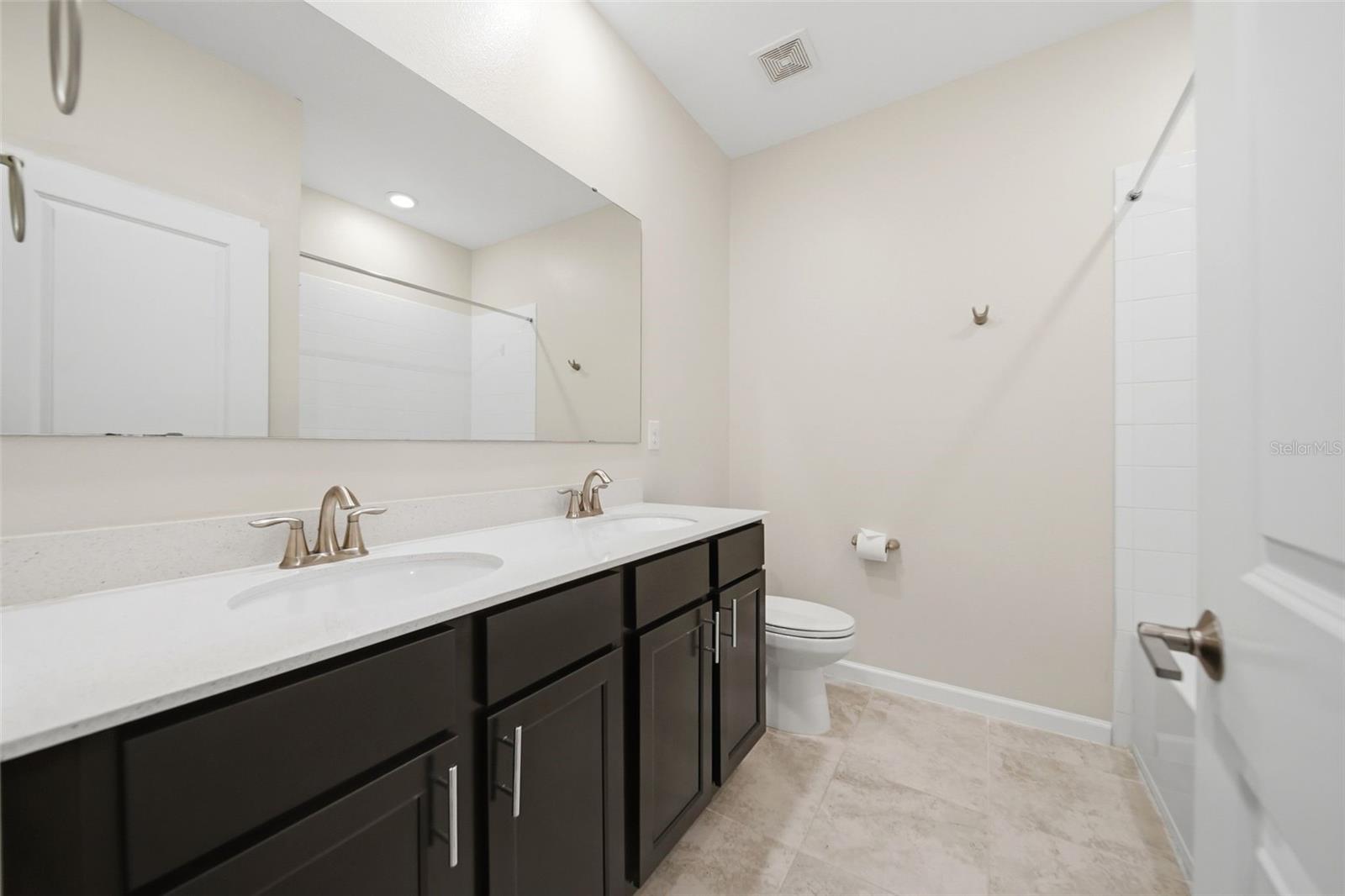 9806 RED EAGLE DR