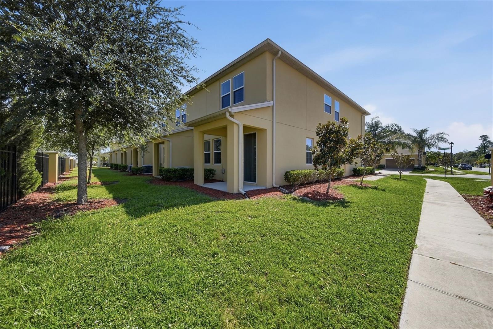9806 RED EAGLE DR