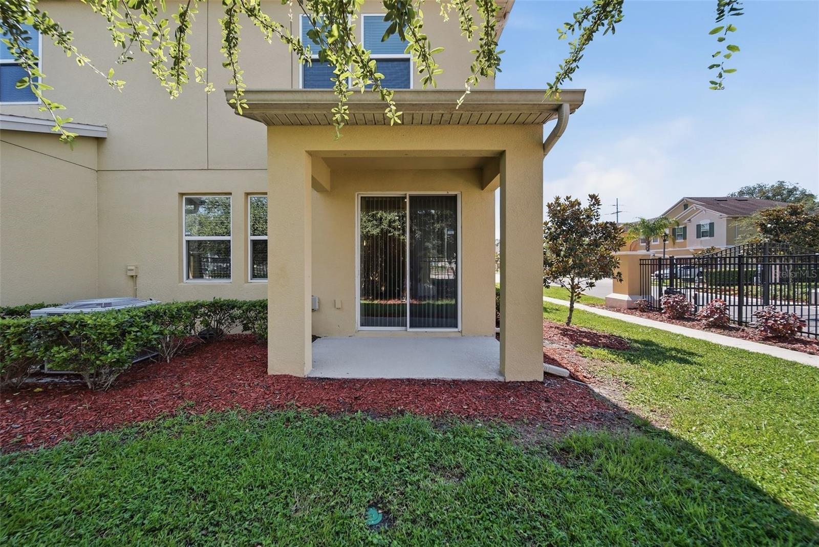 9806 RED EAGLE DR