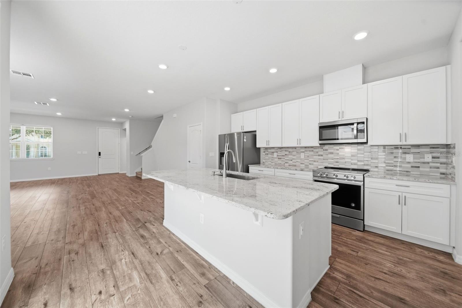 13736 SUMMERPORT VILLAGE PKWY