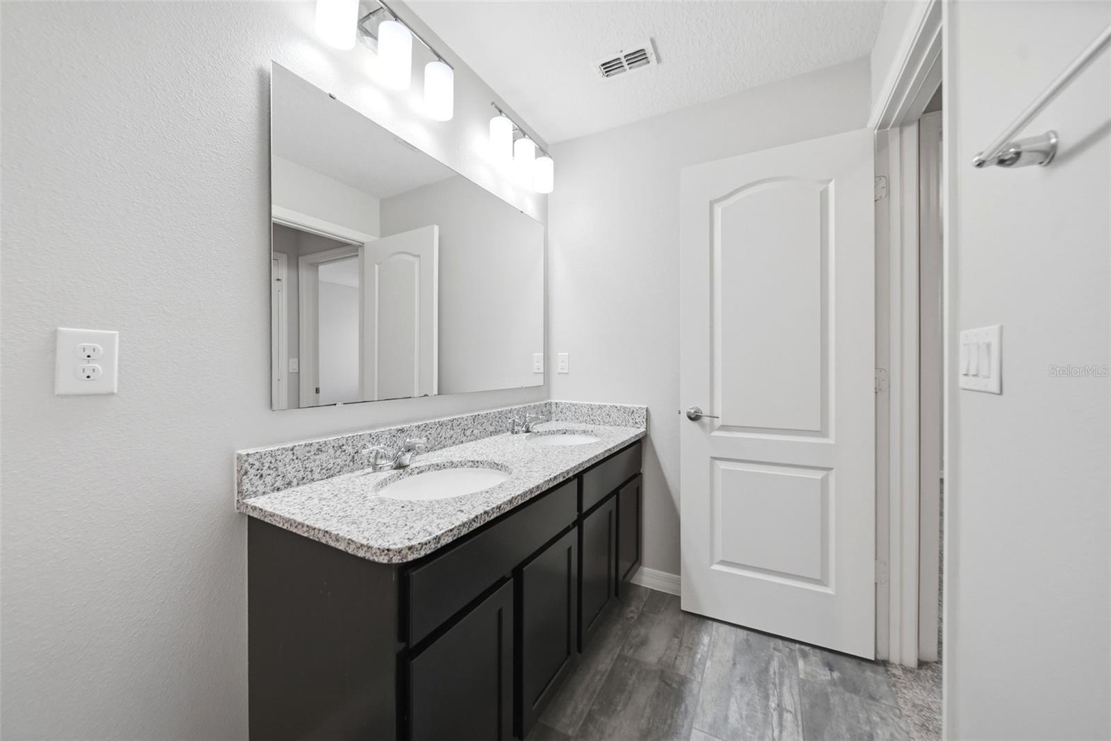 13736 SUMMERPORT VILLAGE PKWY