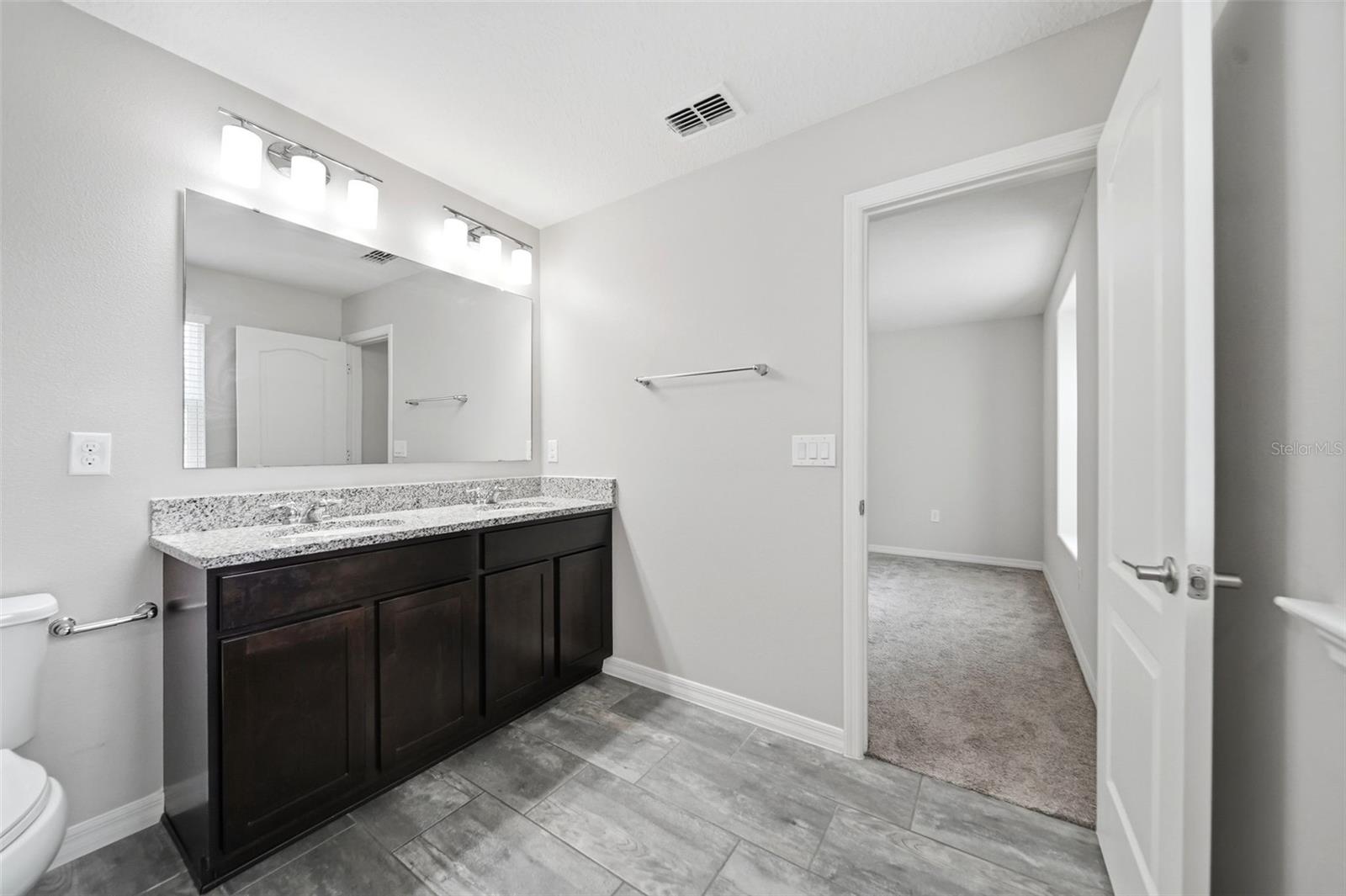 13736 SUMMERPORT VILLAGE PKWY