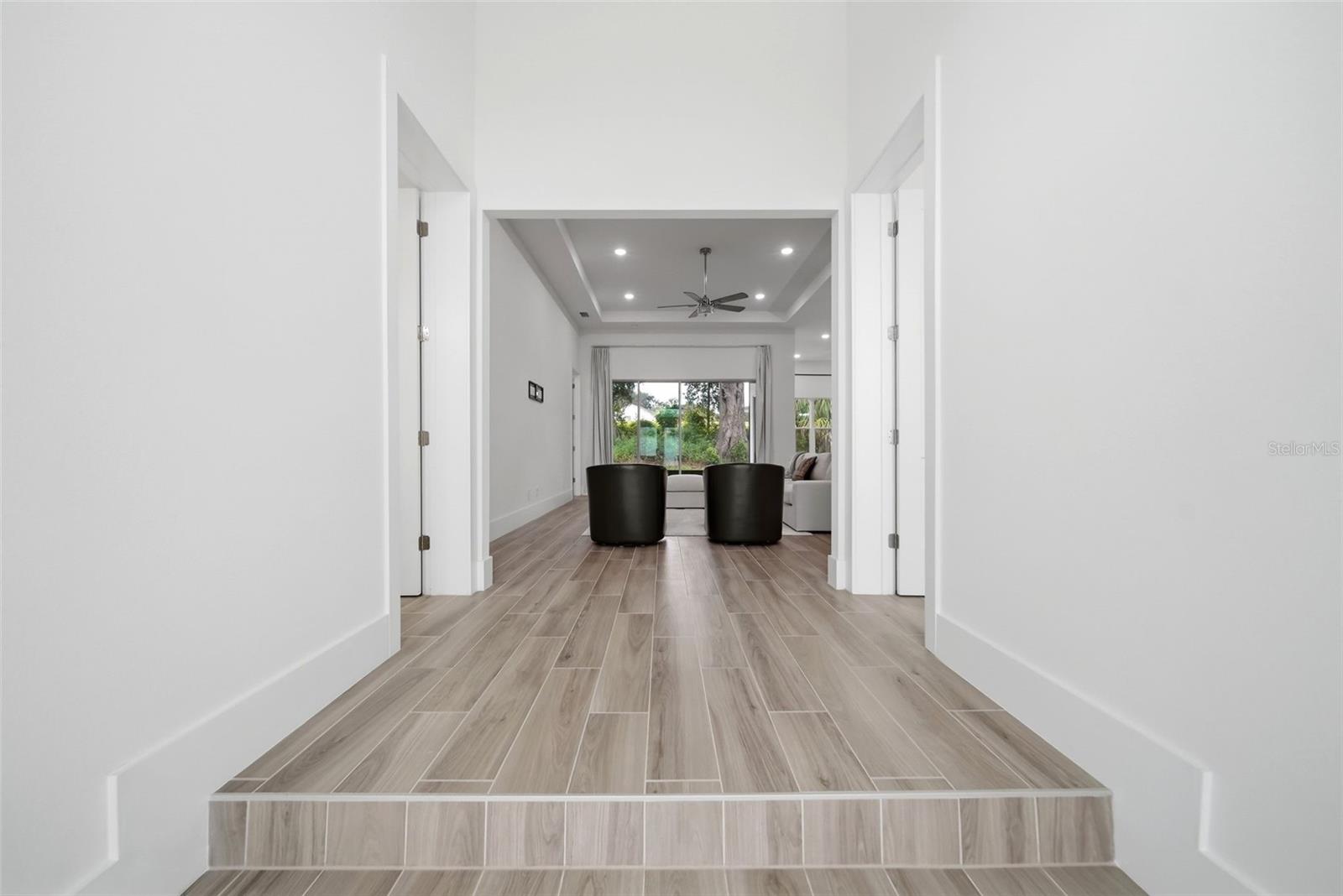 555 SANCTUARY GOLF PL