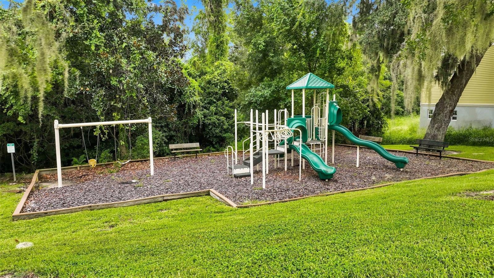 555 SANCTUARY GOLF PL