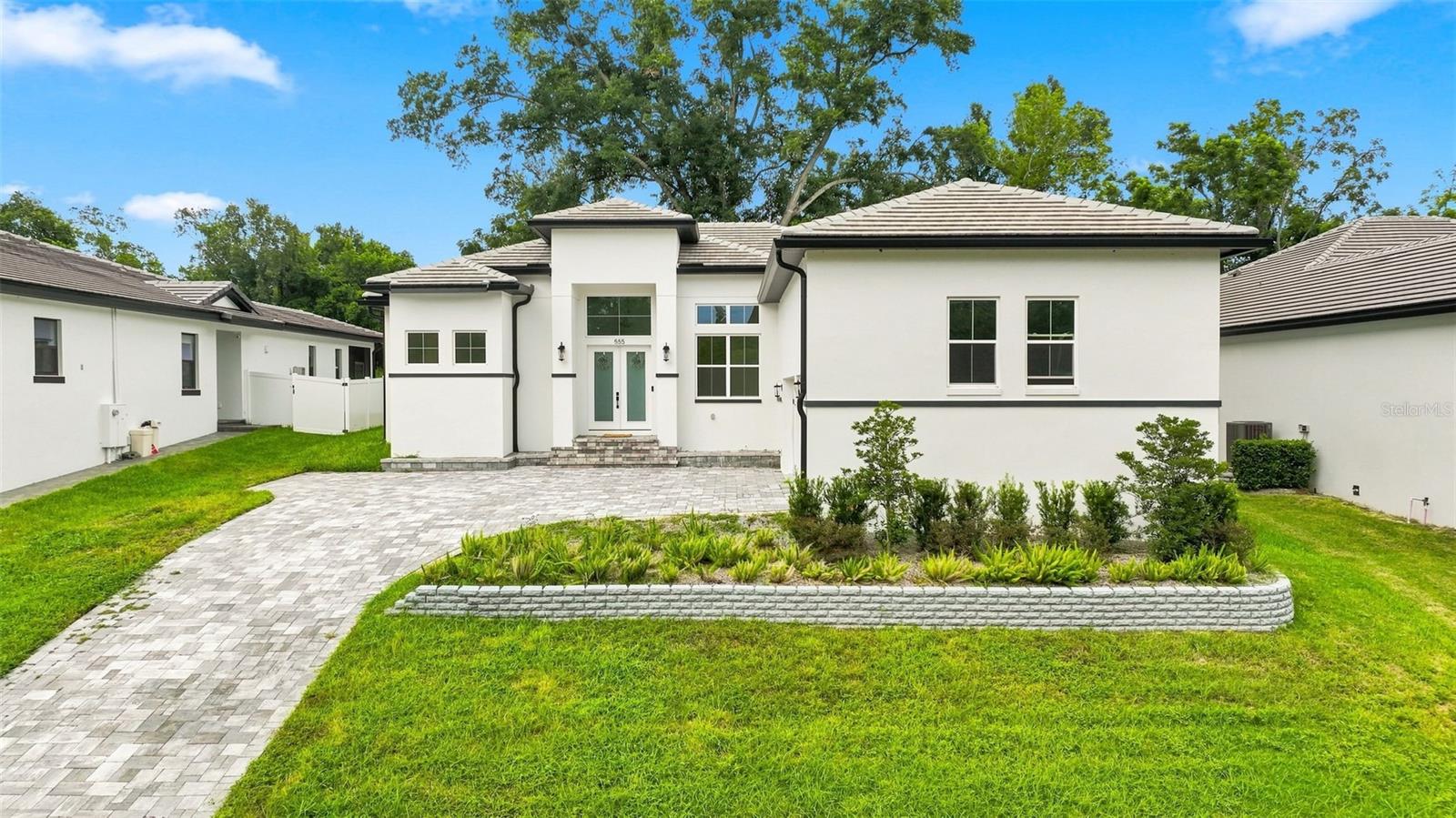 555 SANCTUARY GOLF PL