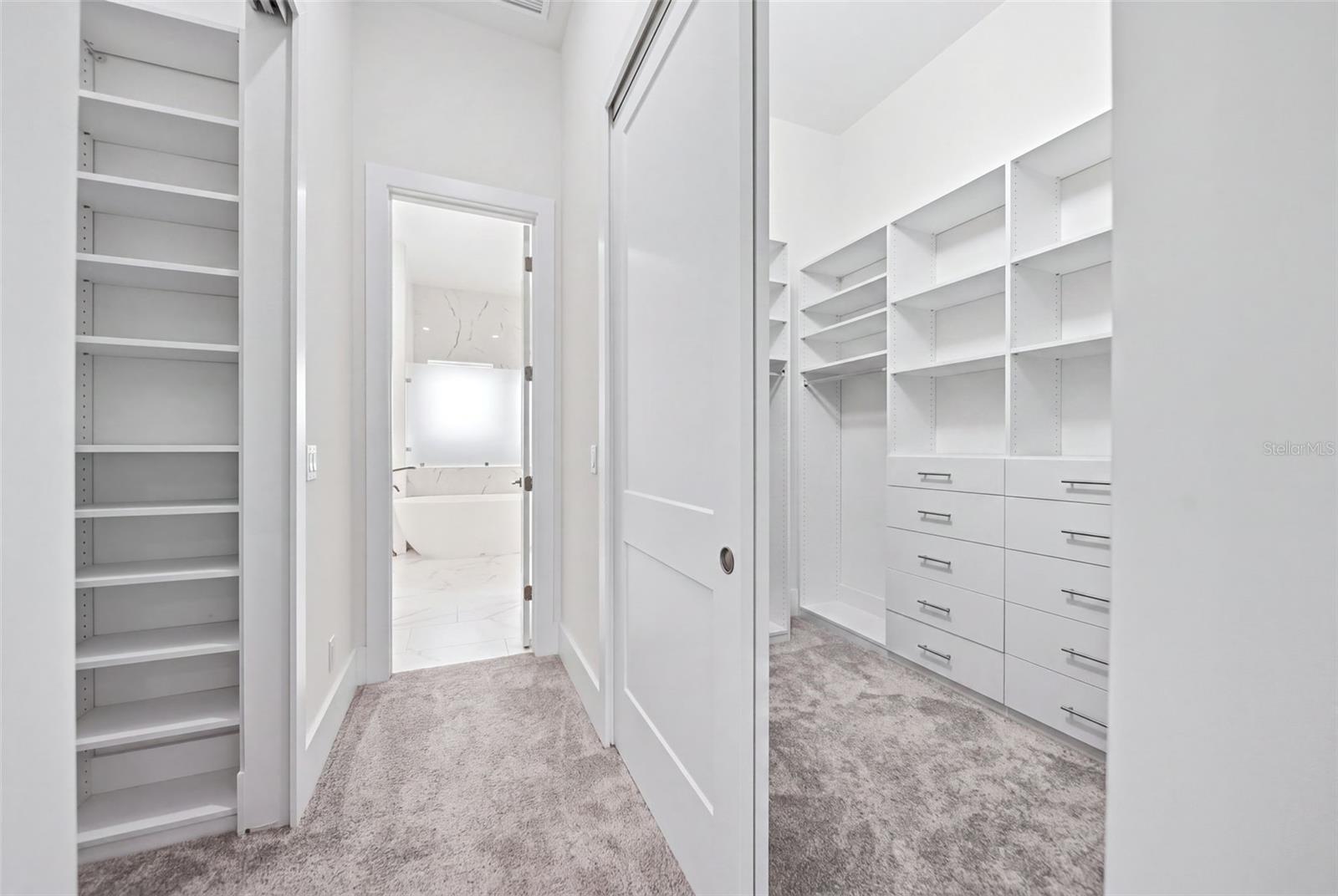 555 SANCTUARY GOLF PL