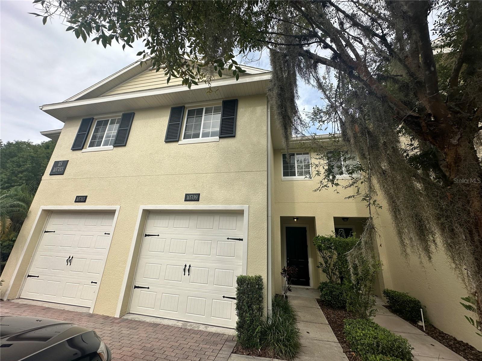 10709 REGENT SQUARE DR #1802