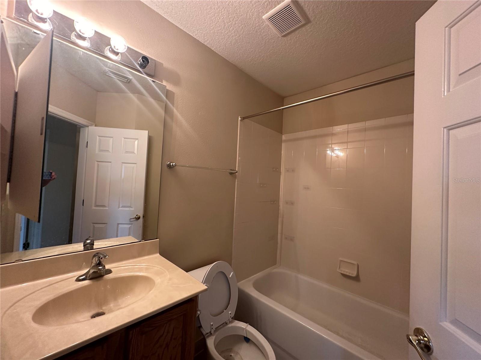 10709 REGENT SQUARE DR #1802