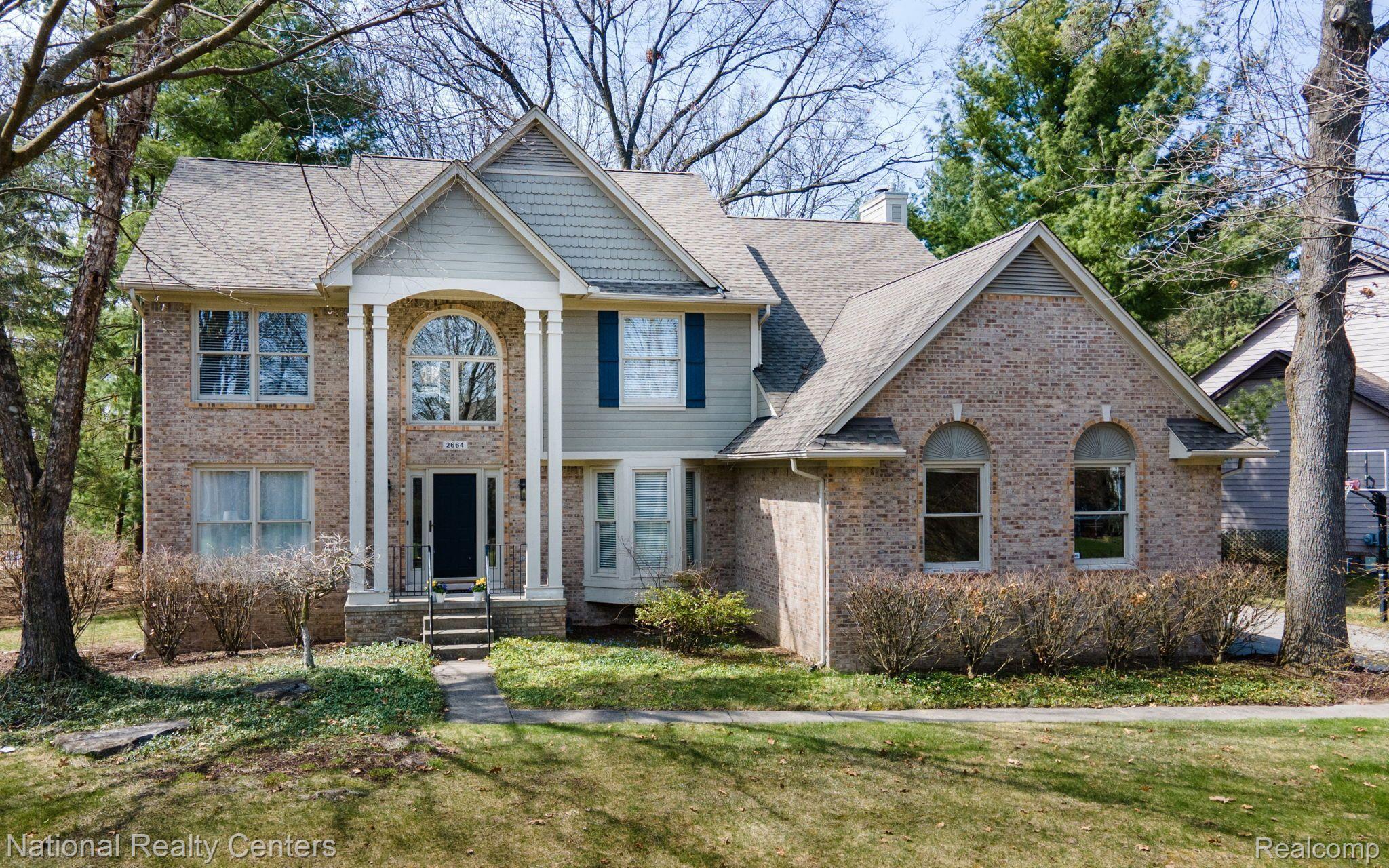 2664 WATER OAKS