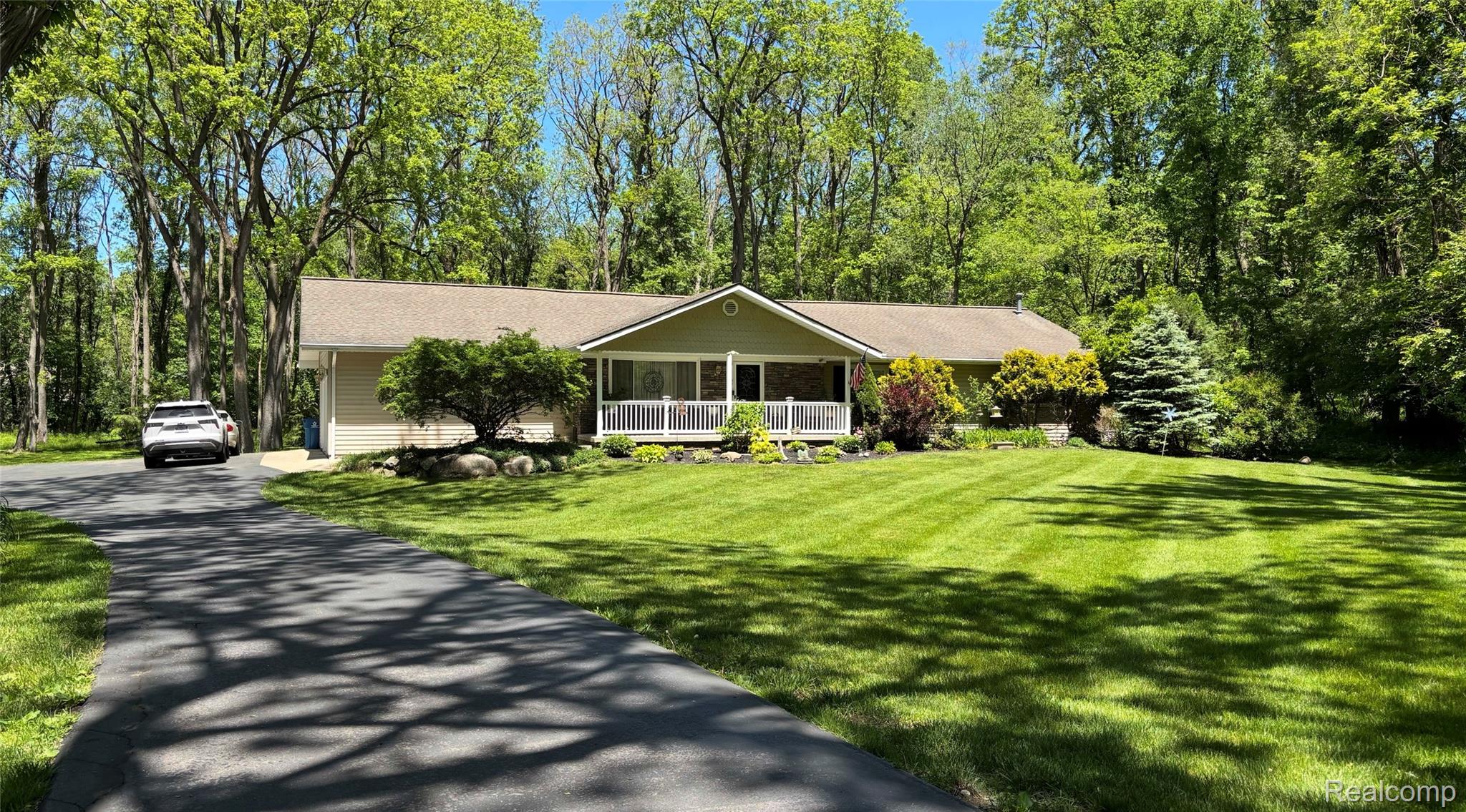5400 GRANGE HALL Road