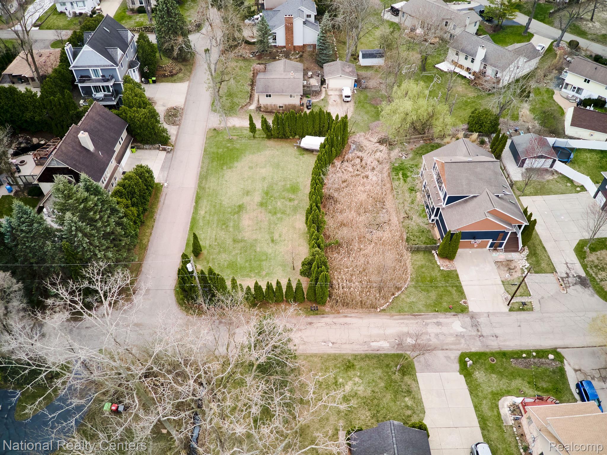 4442 BORLAND Street