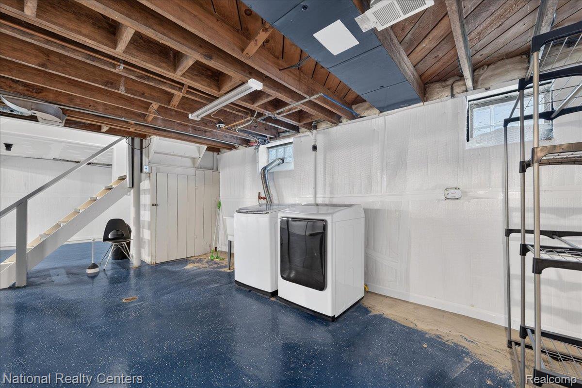 210 N Wilson Avenue