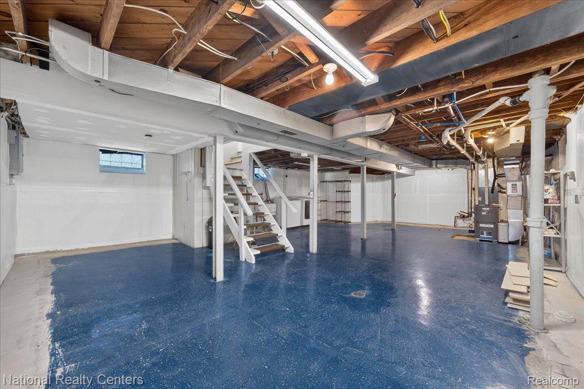 210 N Wilson Avenue