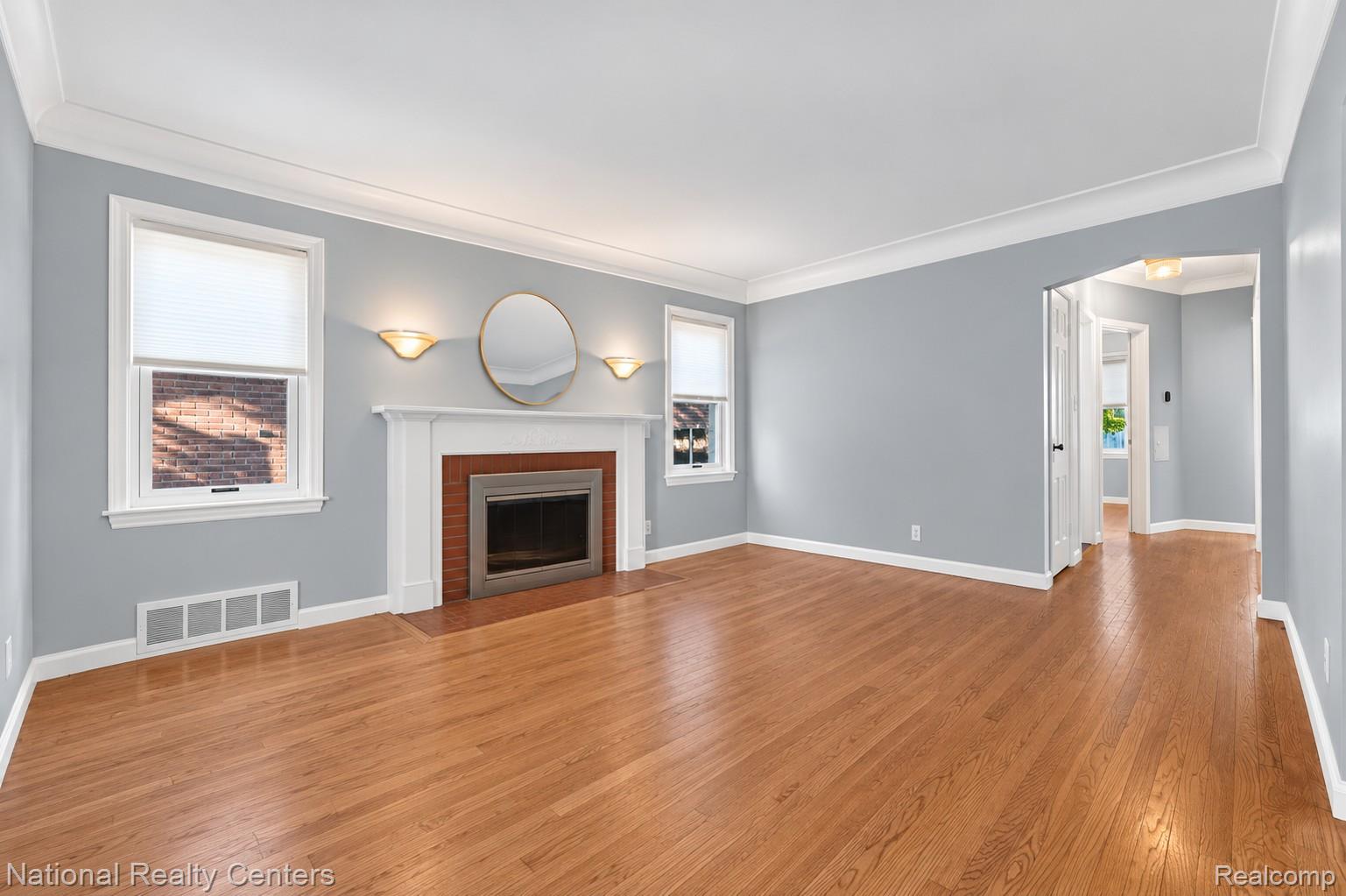 210 N Wilson Avenue