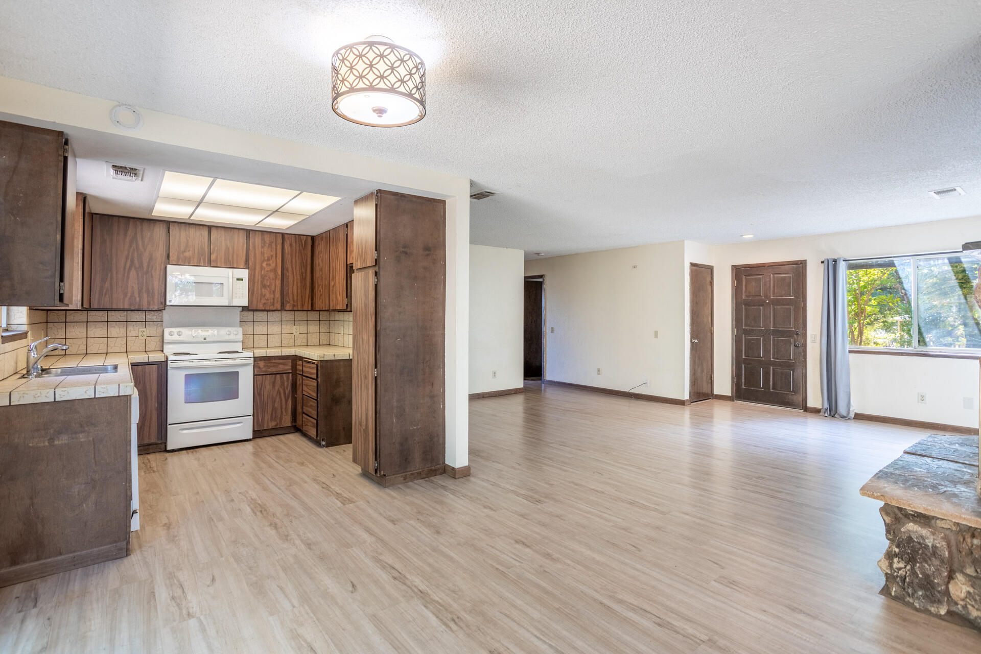 1205 Shasta Way