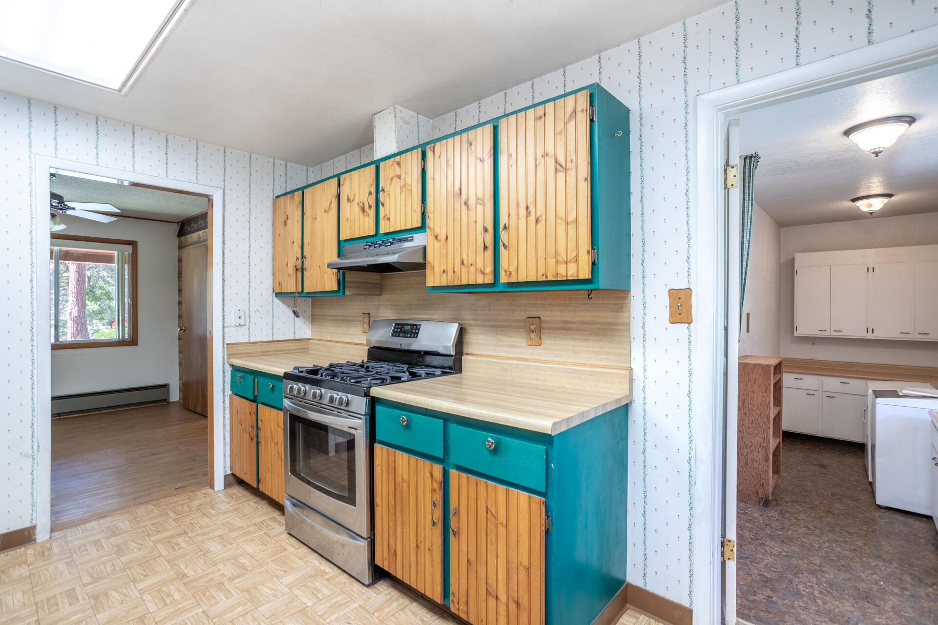 33103 State Highway 44