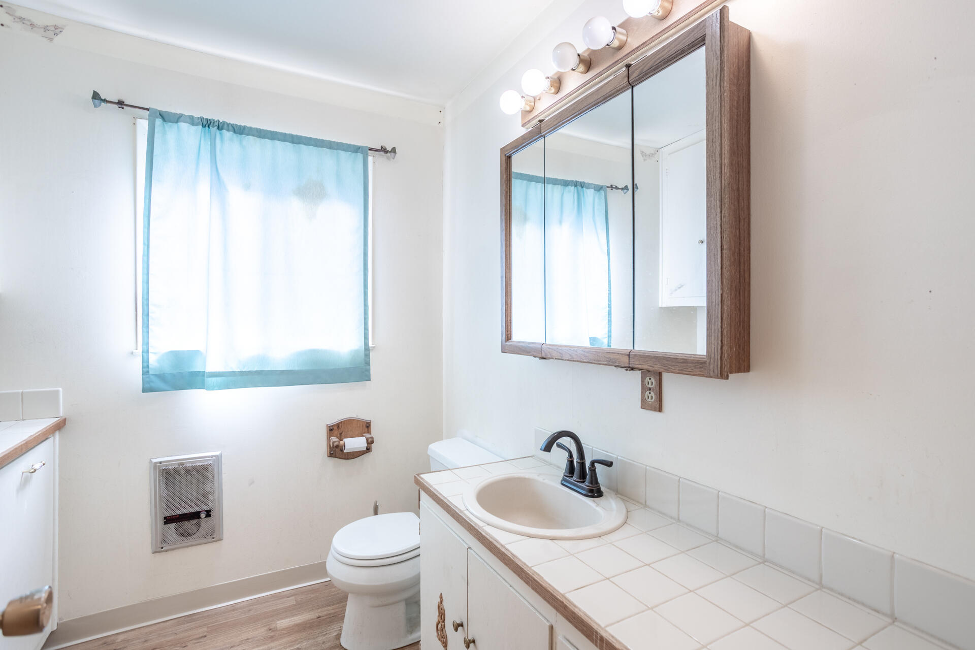 33103 State Highway 44