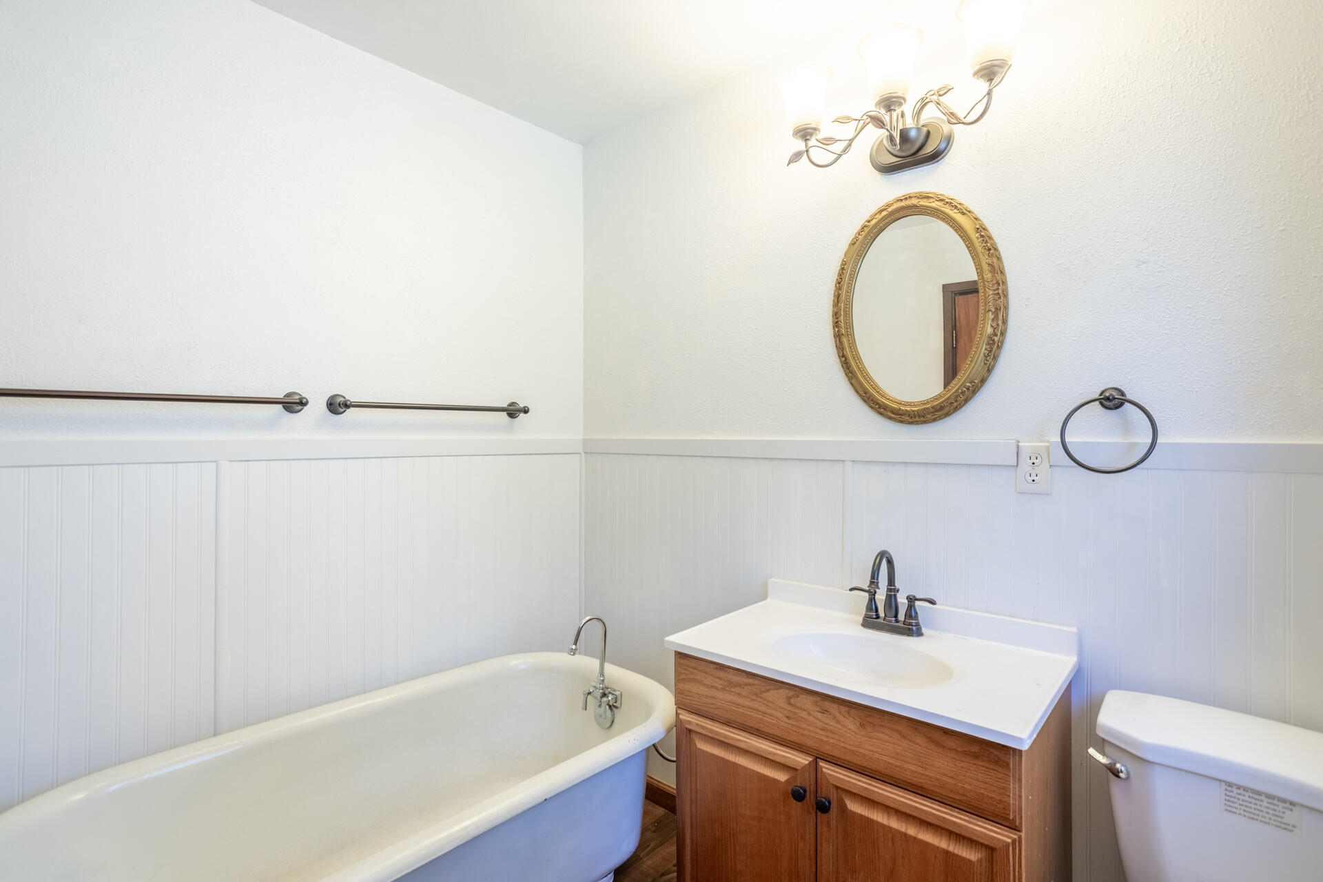 33103 State Highway 44