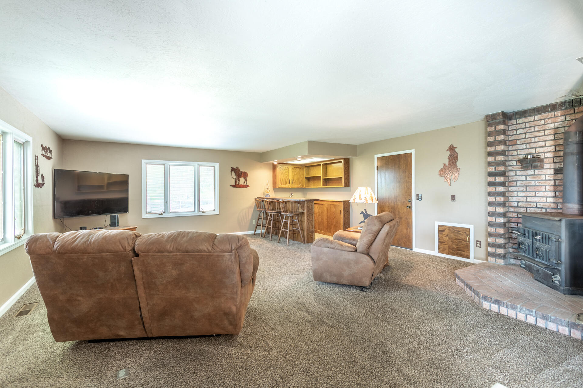 23022 Old 44 Drive