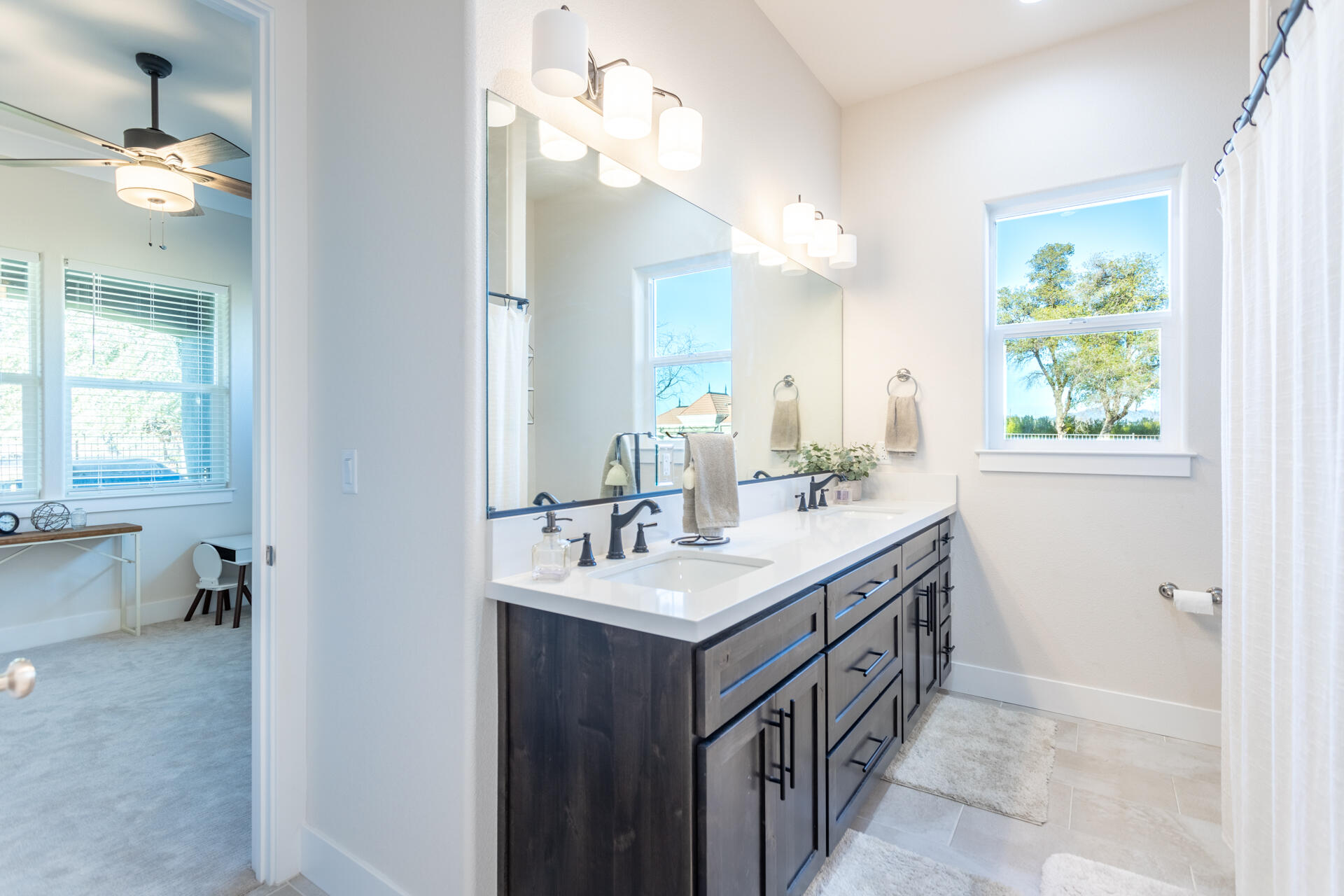 910 Santa Cruz Drive