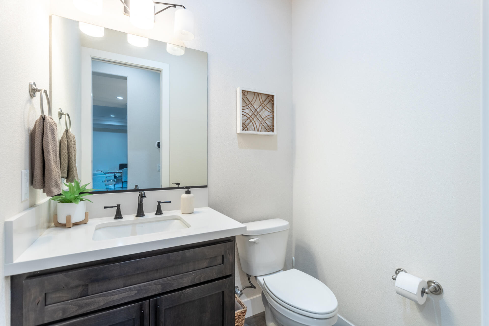 910 Santa Cruz Drive