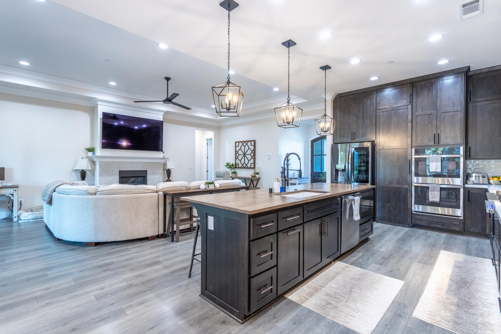 910 Santa Cruz Drive