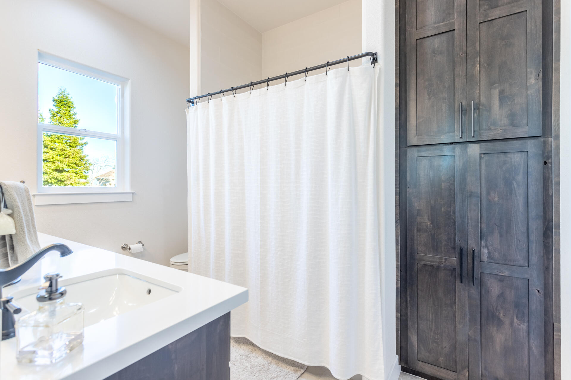 910 Santa Cruz Drive