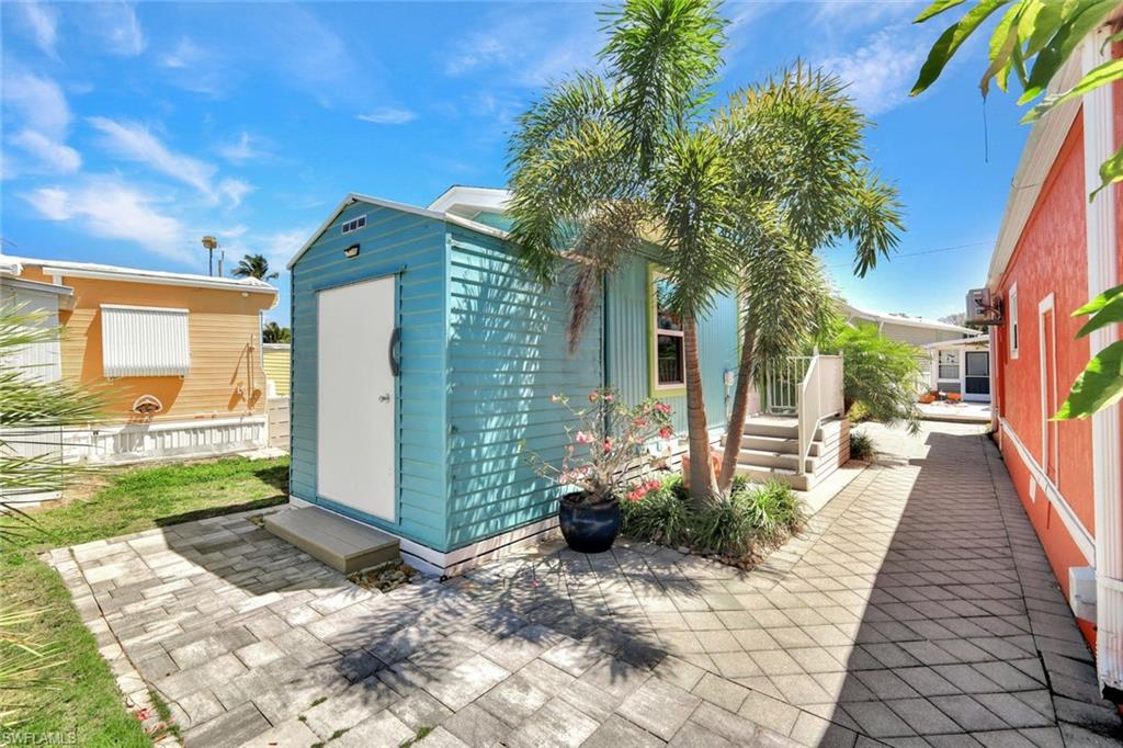 414 Papaya ST 53