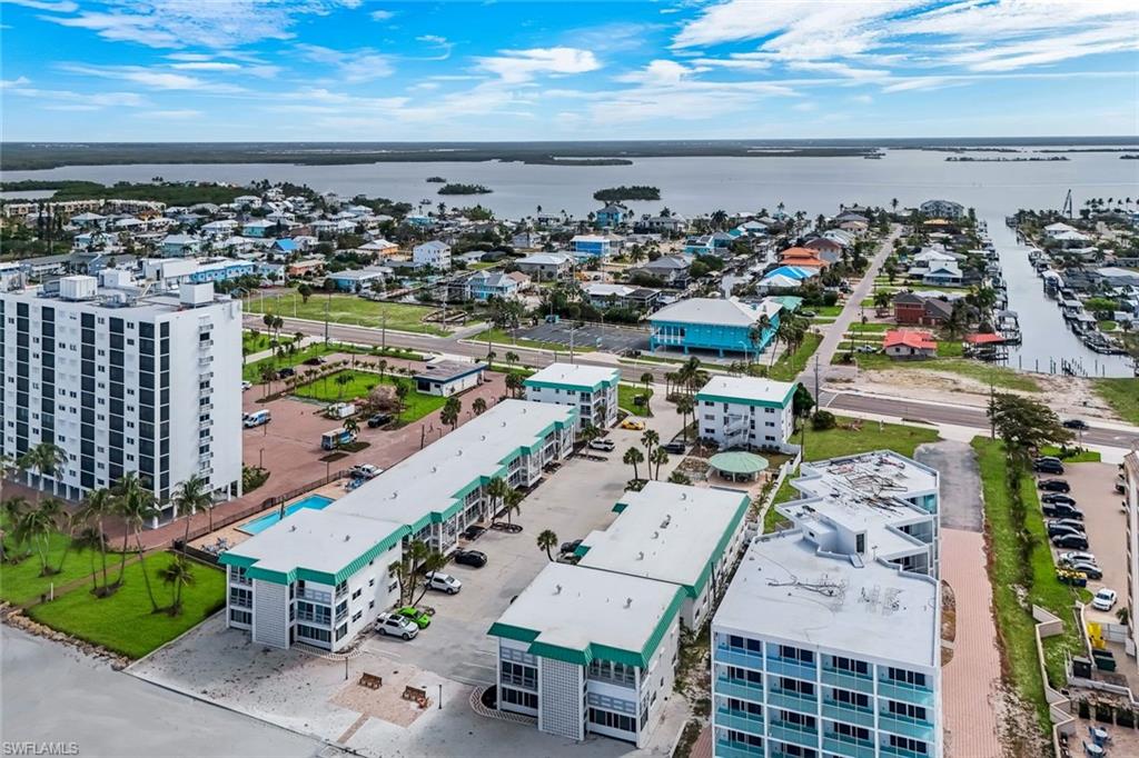6500 Estero BLVD C113