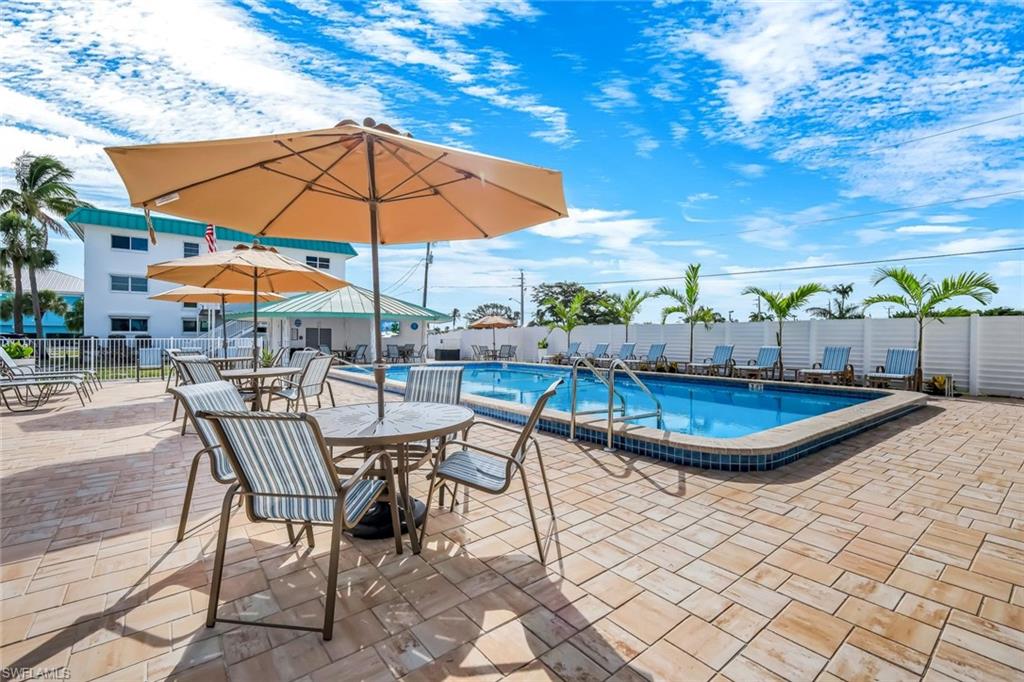 6500 Estero BLVD C113