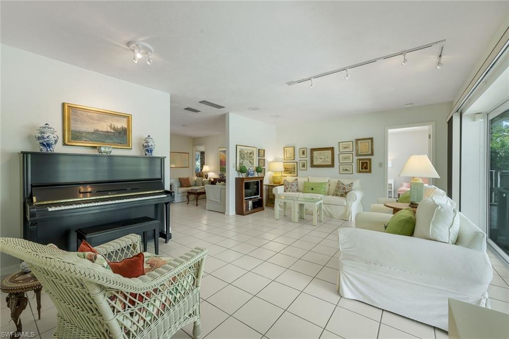 1839 Imperial Golf Co BLVD