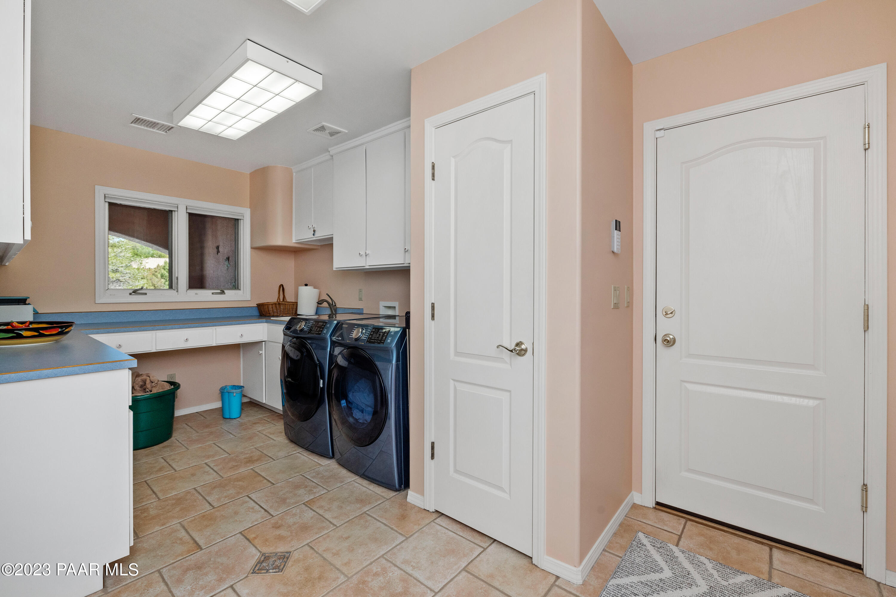 2652 Lookover Circle