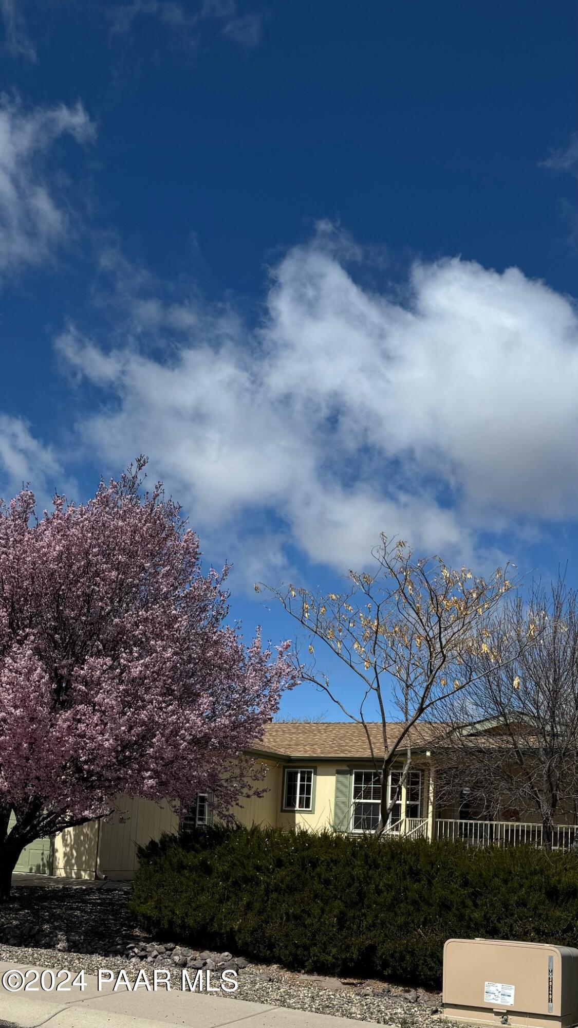 1260 Jennifer Street