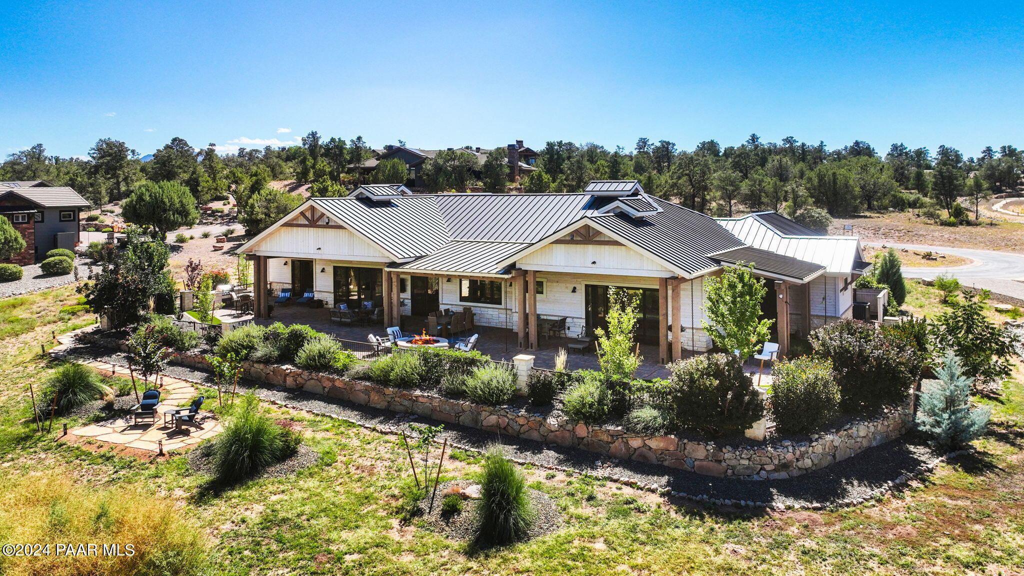 15425 N Badlands Circle