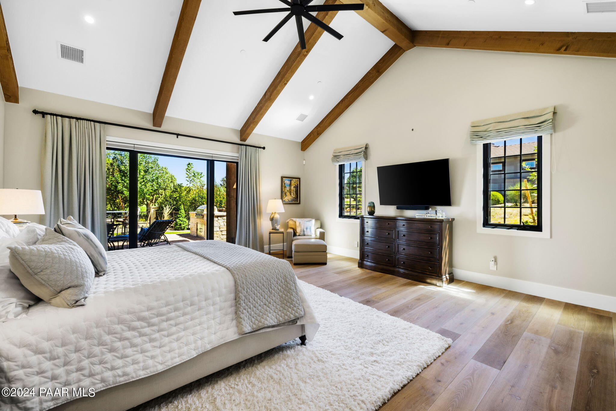 15425 N Badlands Circle