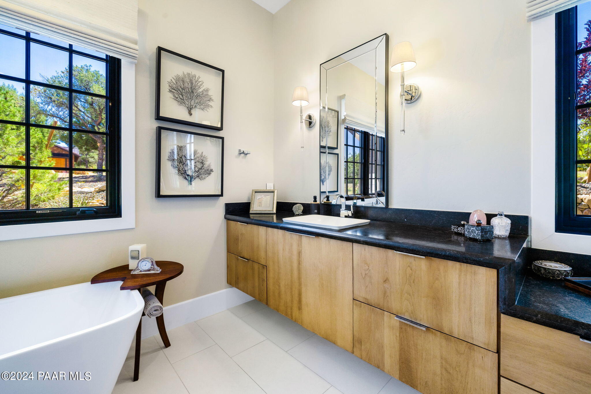 15425 N Badlands Circle