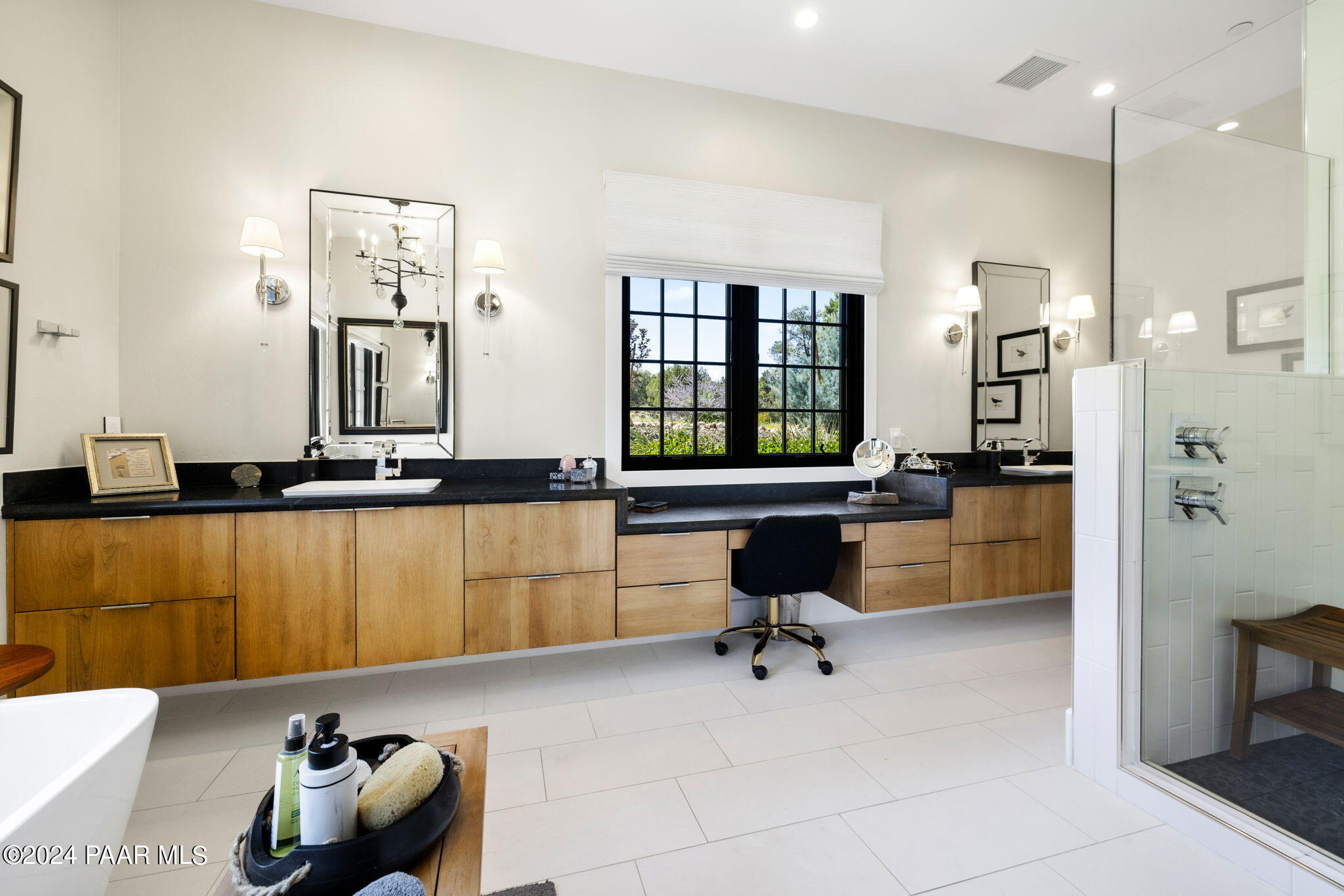 15425 N Badlands Circle