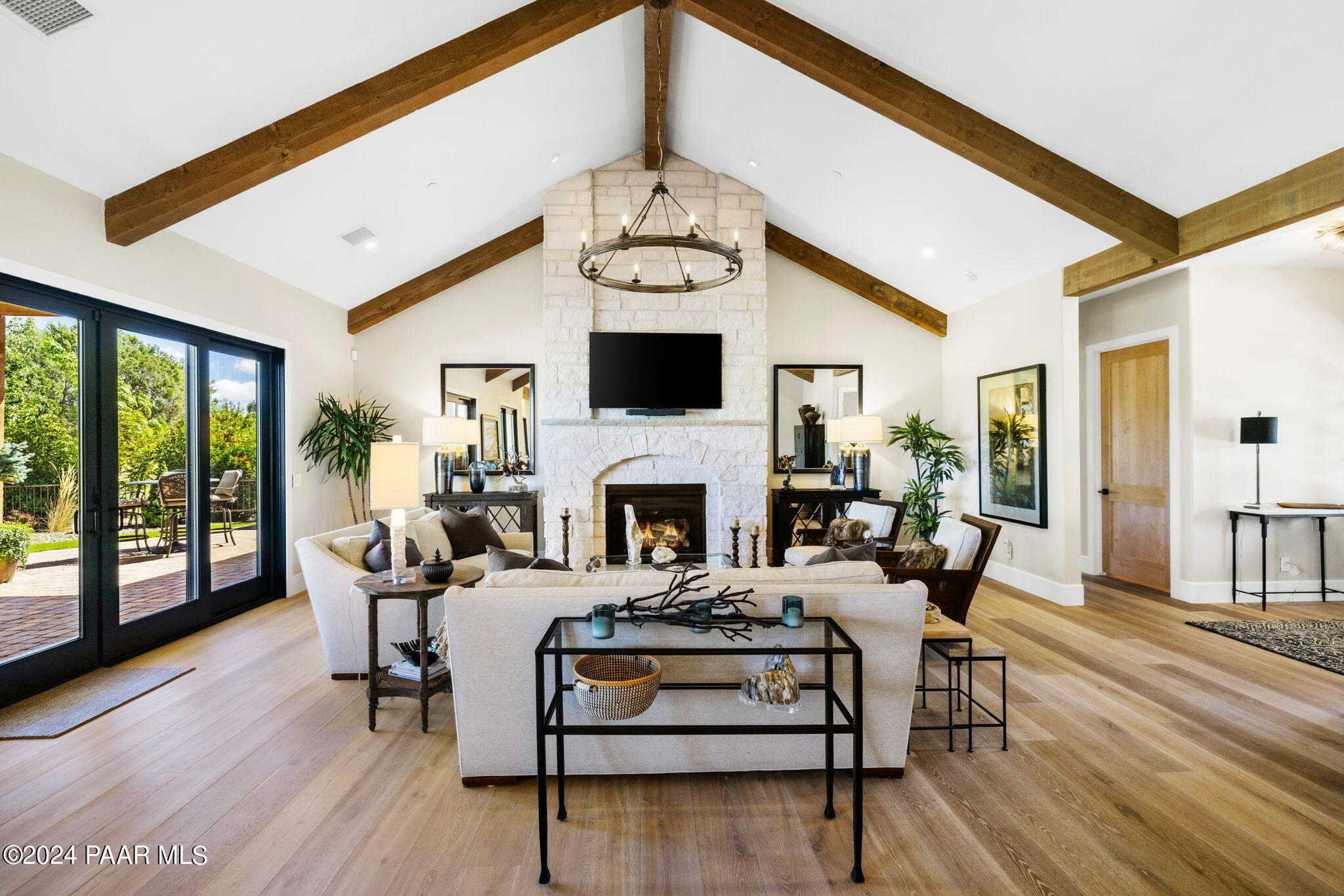 15425 N Badlands Circle