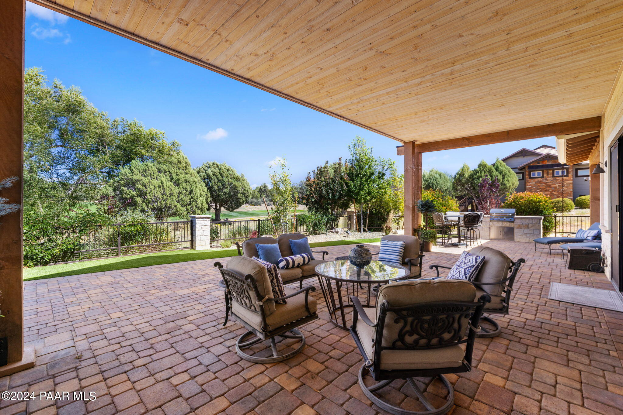 15425 N Badlands Circle