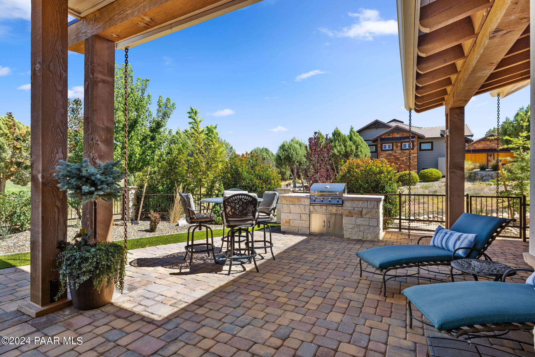 15425 N Badlands Circle