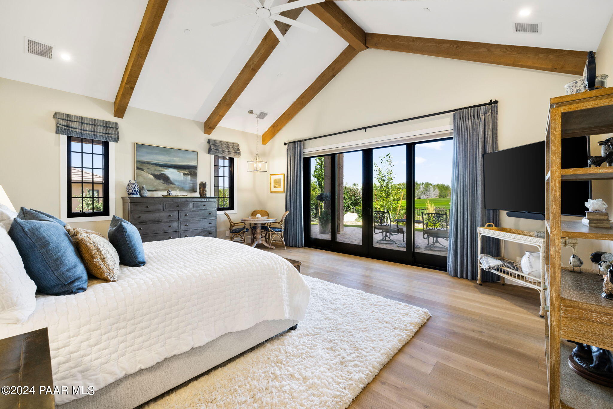 15425 N Badlands Circle