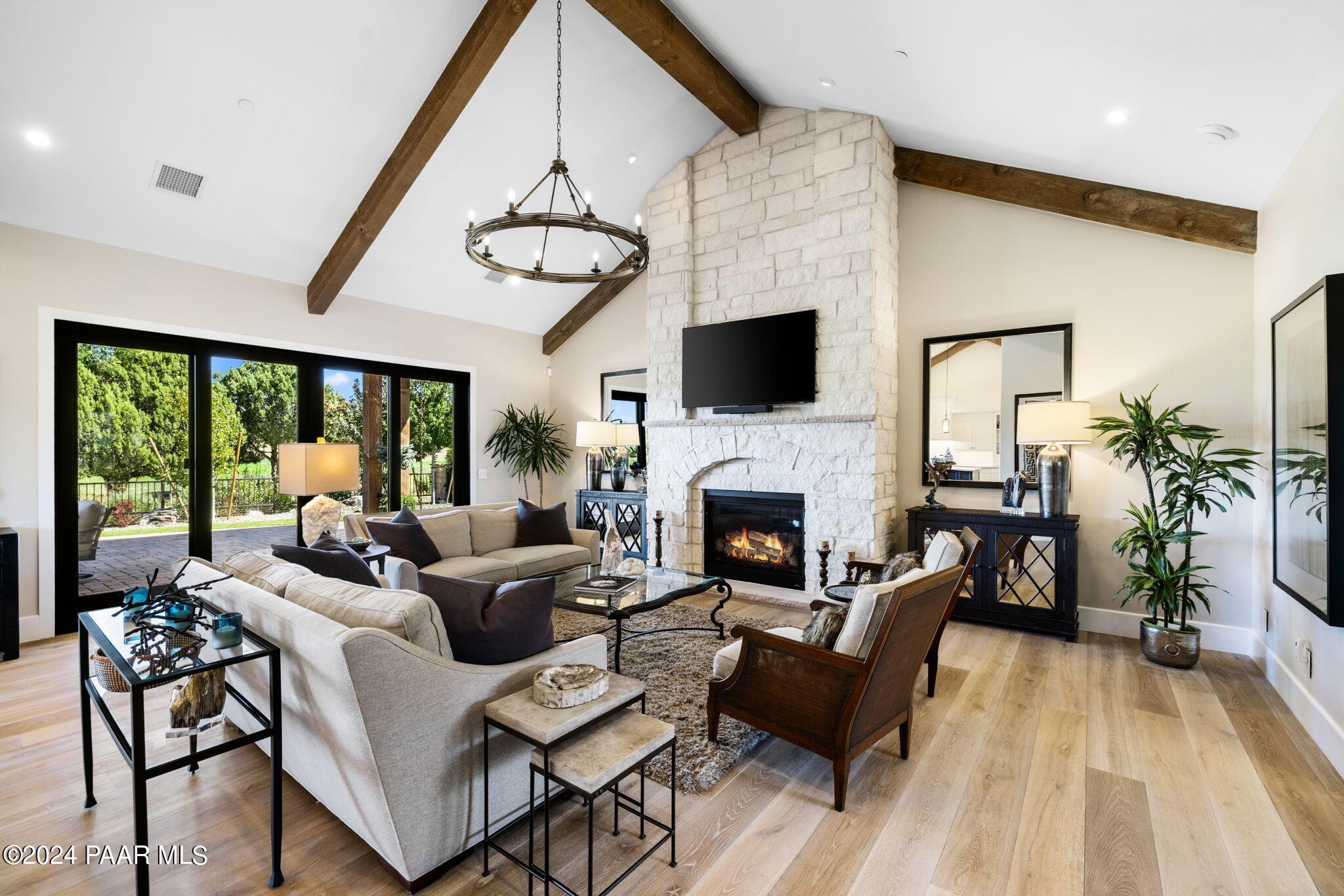 15425 N Badlands Circle