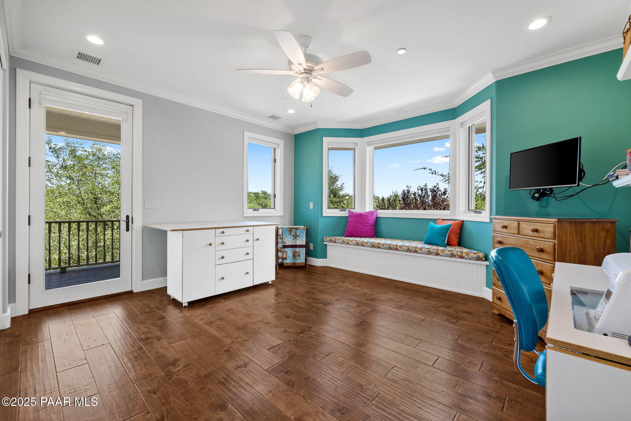 2469 W Post Oak Drive