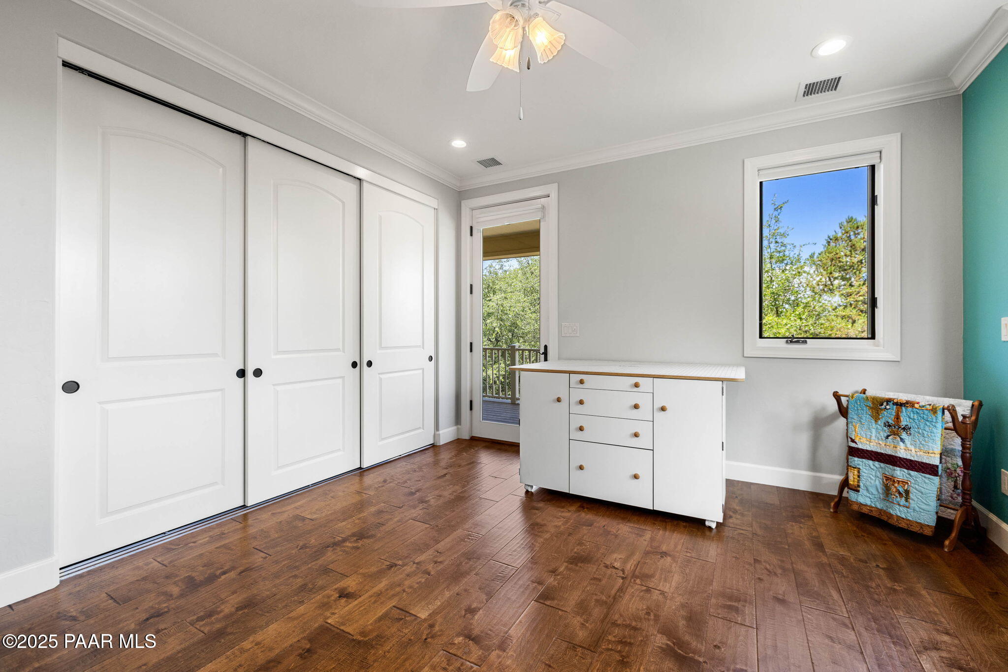 2469 W Post Oak Drive