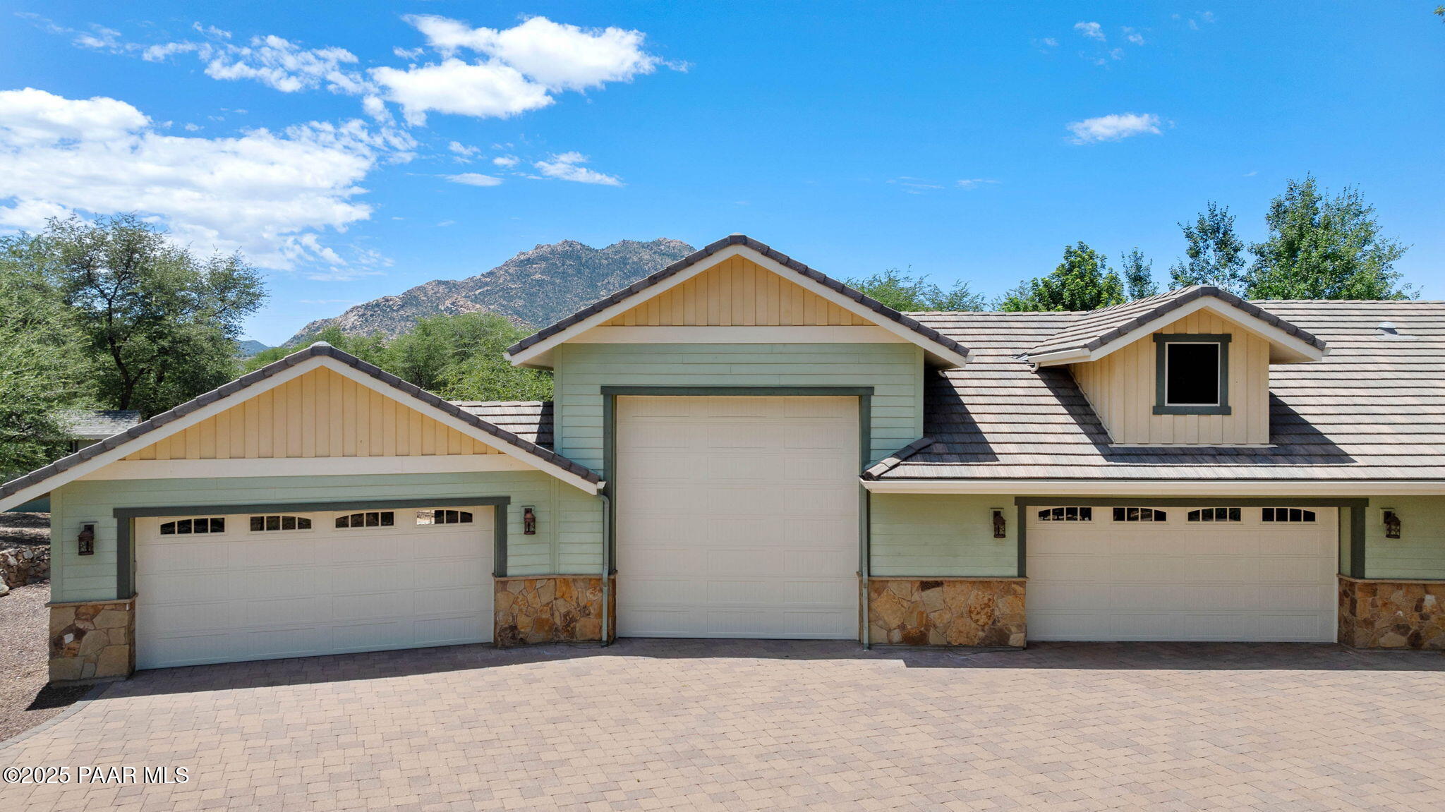 2469 W Post Oak Drive