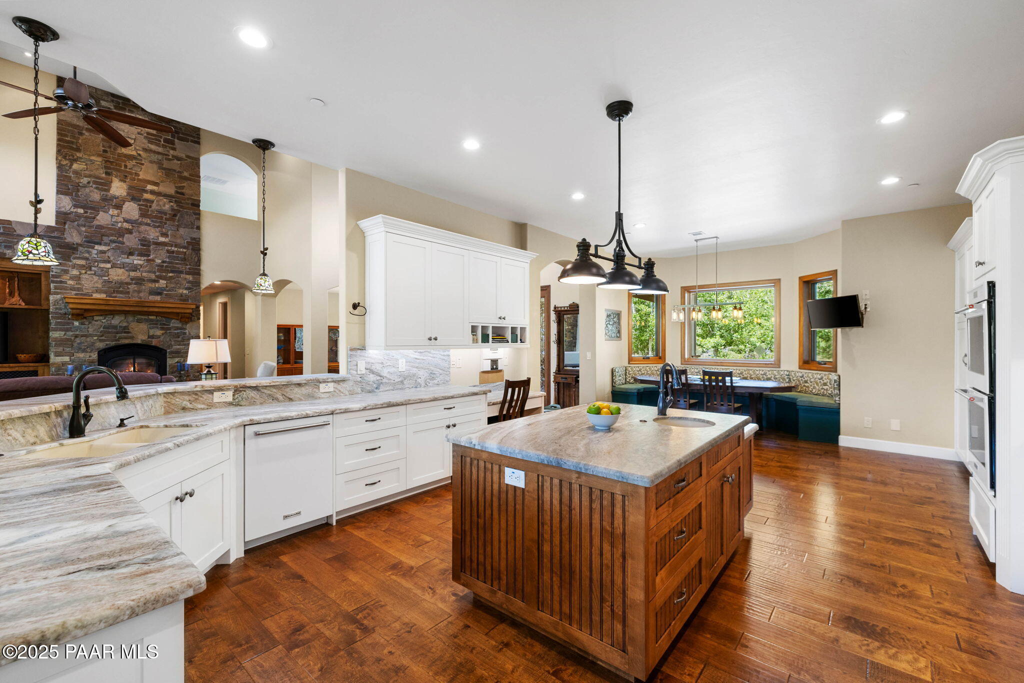 2469 W Post Oak Drive