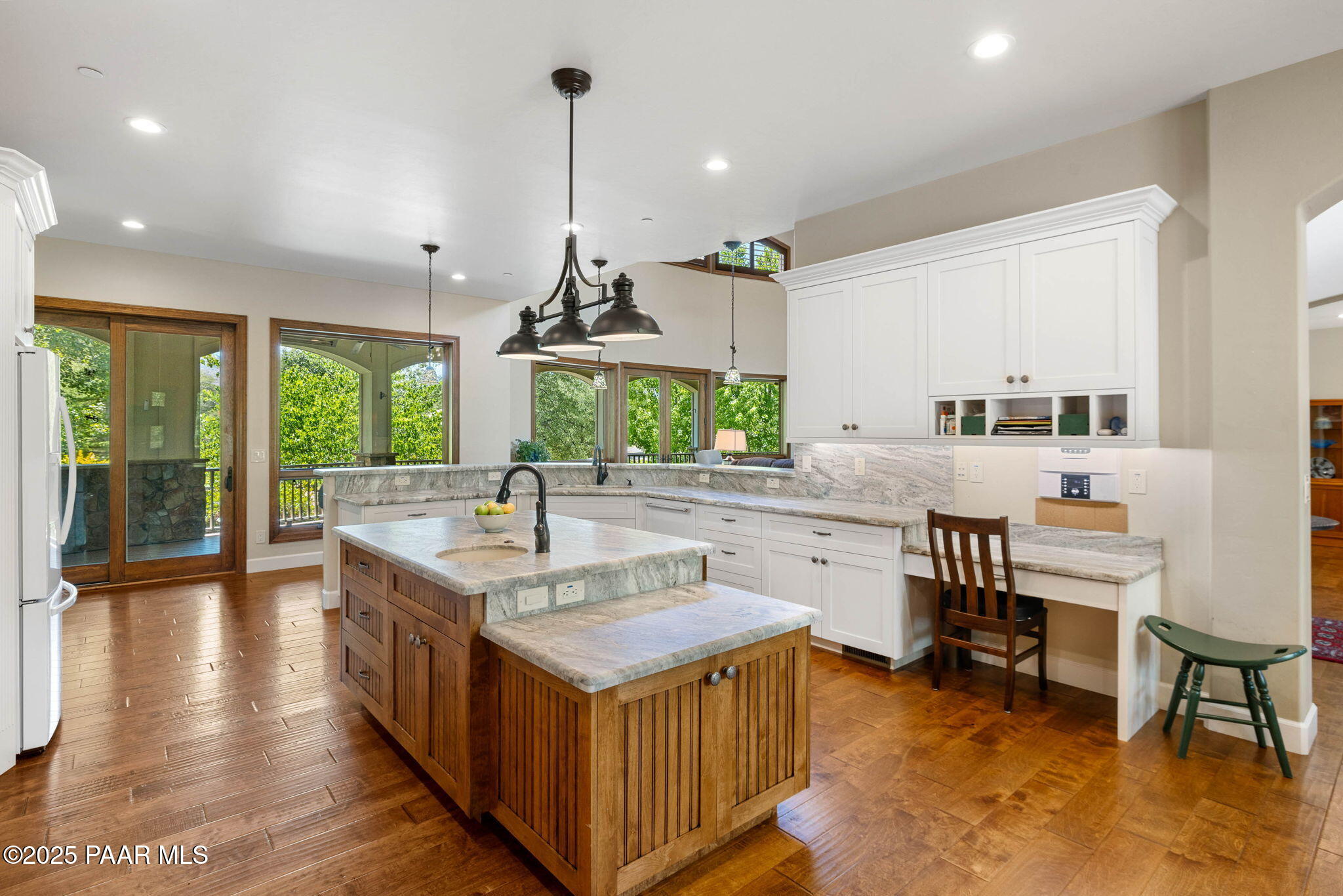 2469 W Post Oak Drive