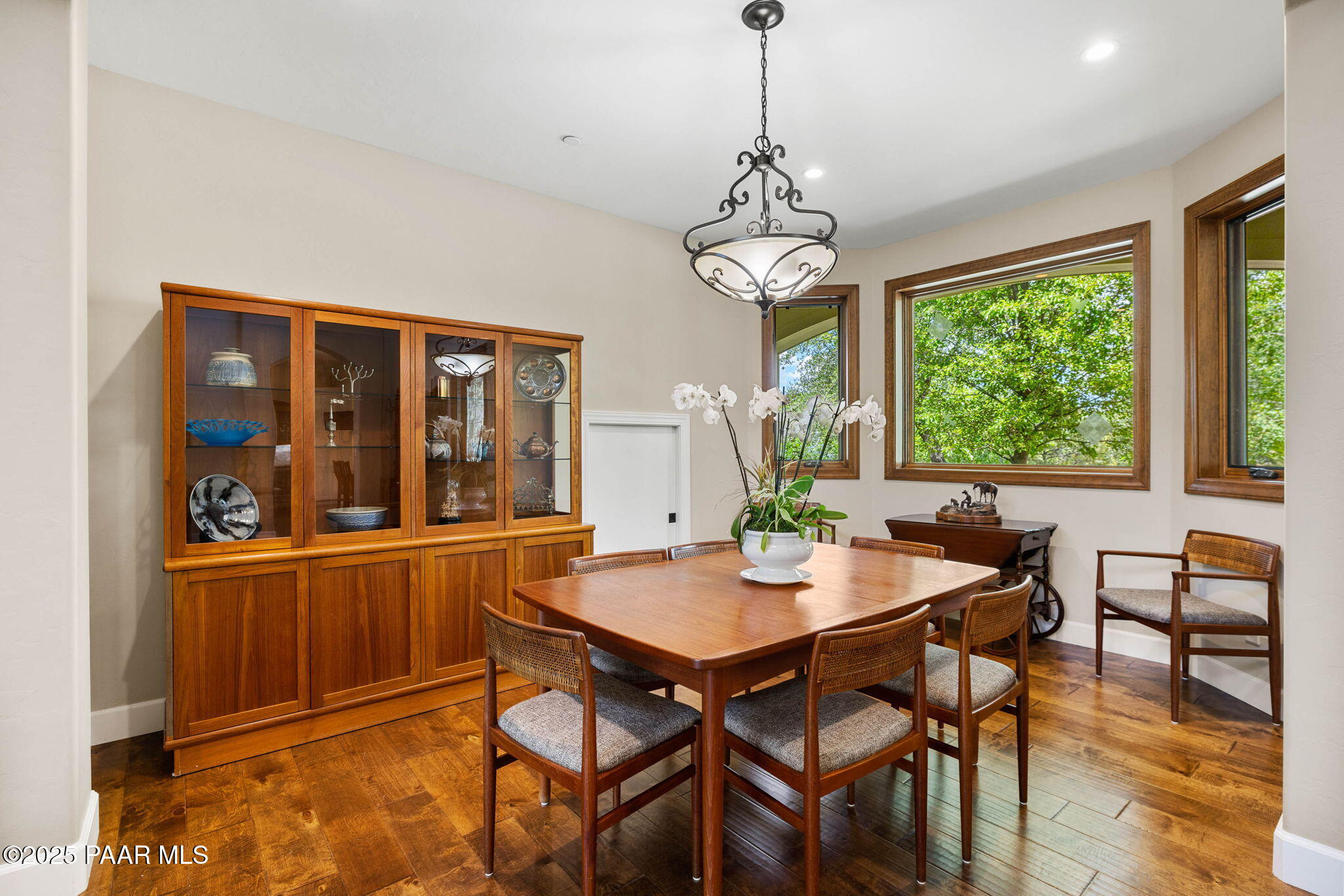 2469 W Post Oak Drive